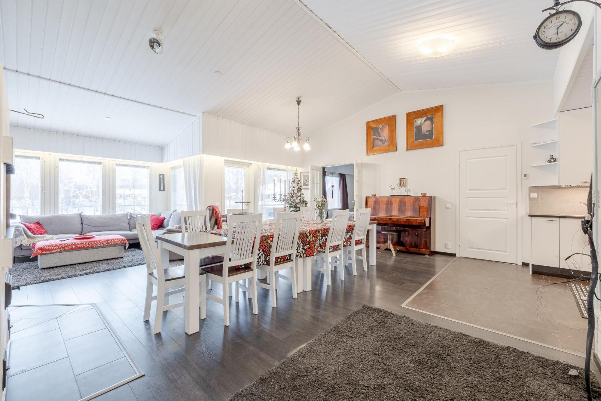 Riverside Home For Families - Beautiful House Near Santa Claus Village روفانييمي المظهر الخارجي الصورة